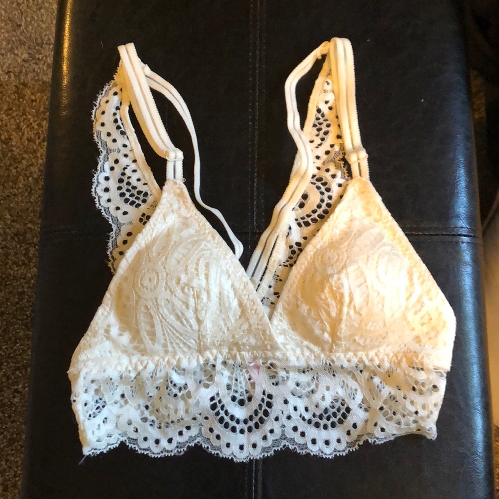 XS rue21 white lace Bralette